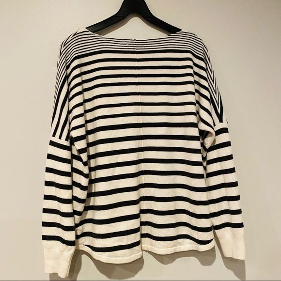 French Connection Gray/White Ribbed Trim Boatneck Sweater Top Size Large - Picture 3 of 8